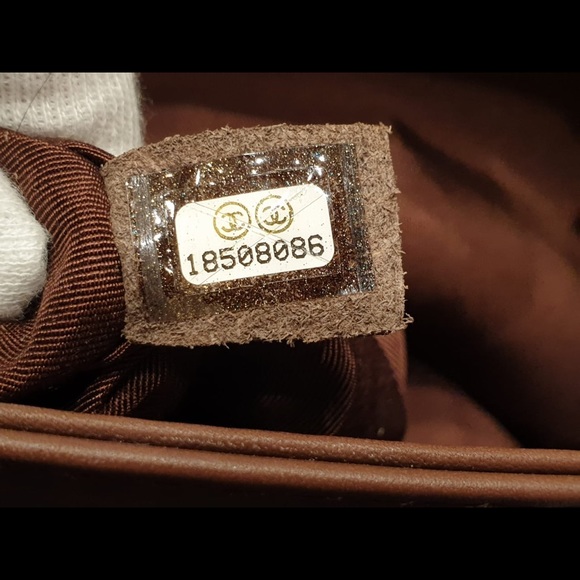 Chanel Large Boy Bag - Picture 5 of 16